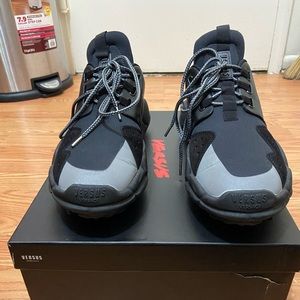 Versace Versus Anatomia Runner